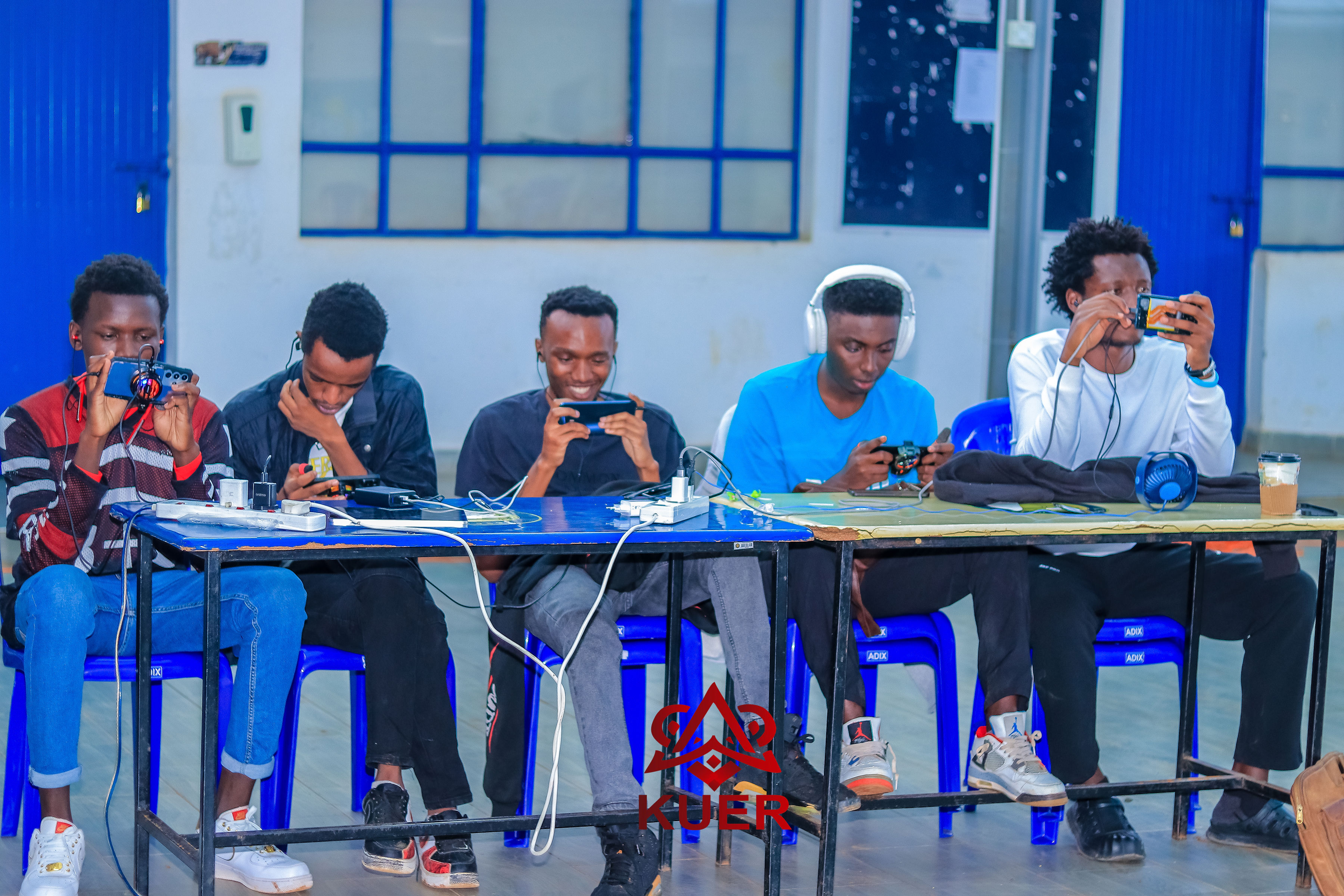 Mobile esports match